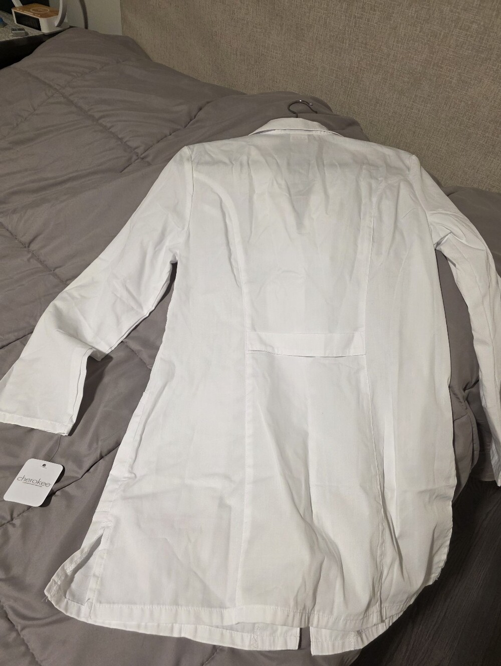 Cherokee Women's Fashion White Lab Coat 2 Count - Picture 4 of 7